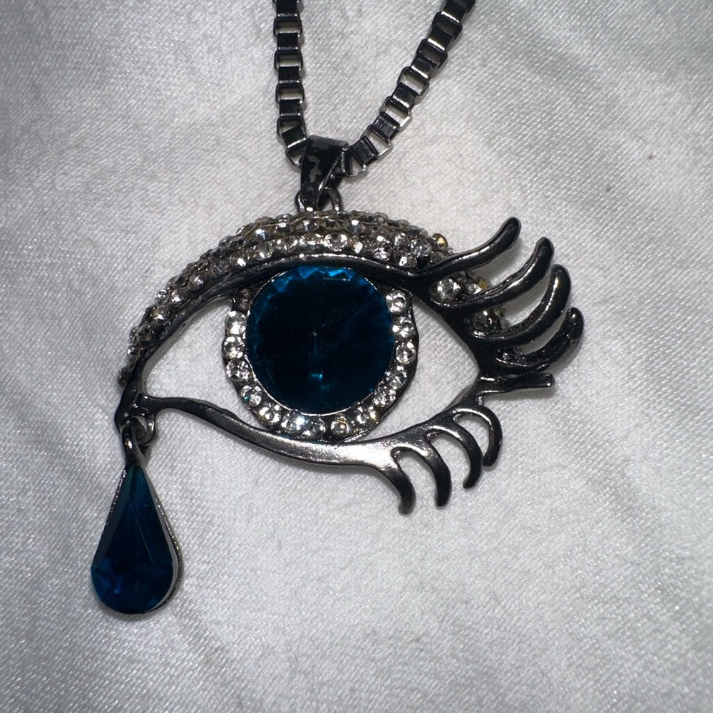 Blue Eye Neckless